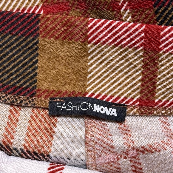 Fashion Nova Plaid women’s Pants - Brown, Red, Black #29 - Picture 6 of 8